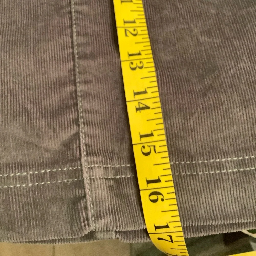 Athleta Vintage Ridge‎ corduroy mini skirt size 8 Lavender